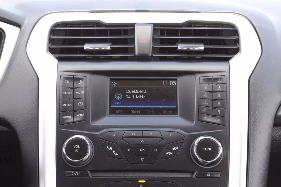 2015 Ford Fusion - 3FA6P0G79FR234032 - Image #14
